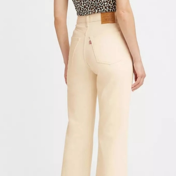 Levis Ribbed Cage Straight Jeans NWOT - Picture 2 of 7